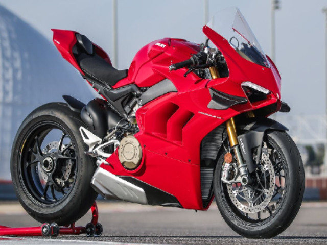 2021 Ducati Panigale V4 cập nhật nhiều trang bị khủng, giá hơn 731 triệu đồng