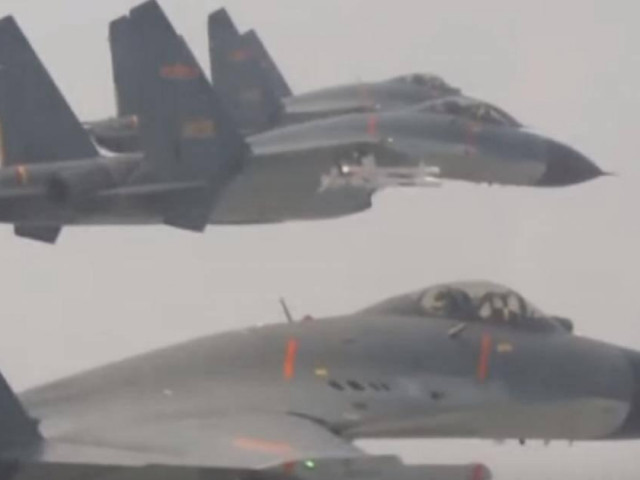 28 máy bay Trung Quốc xâm nhập Đài Loan: Đài Bắc phát cảnh báo chưa từng có