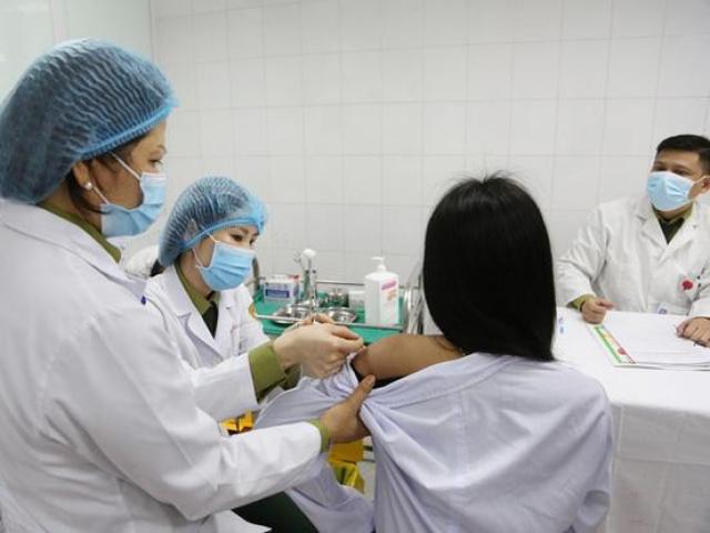 1.000 tình nguyện viên đã tiêm thử nghiệm mũi 1 vắc-xin Covid-19 Nano Covax