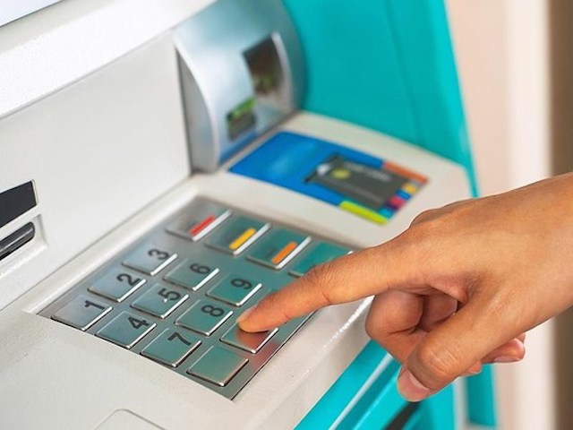 5 việc cần nhớ nếu không muốn mất tiền trong thẻ ATM