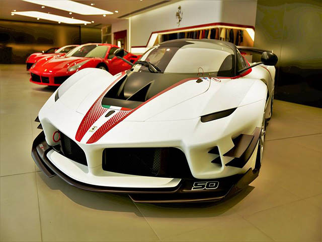 Siêu phẩm Ferrari FXX K Evo dành cho đường đua rao bán triệu đô