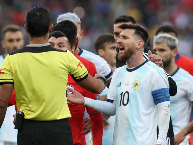 Messi gây thù chuốc oán Nam Mỹ: Sau nguy cơ án phạt nặng lại đón tin cực buồn