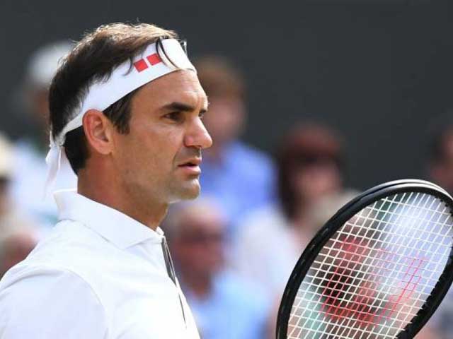 Federer móc mỉa Davis Cup: “Chủ thầu” Pique đáp trả mạnh mẽ