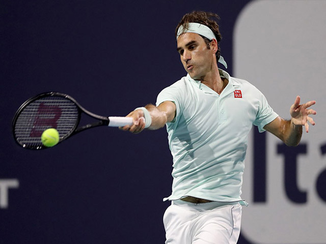 Trực tiếp tennis Federer - Londero: Trận đấu trở lại, FedEx có break