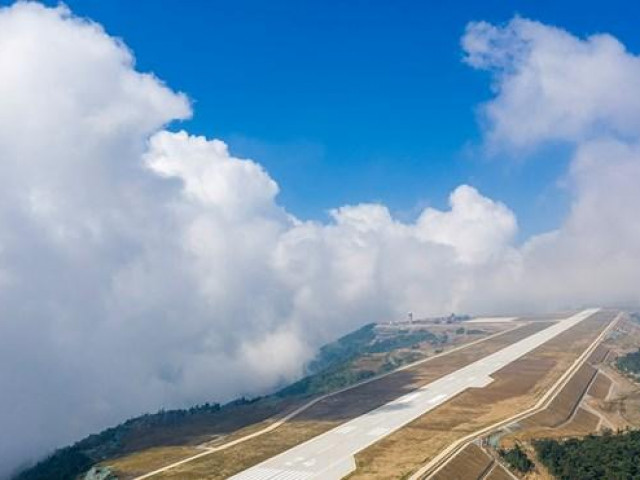 Sân bay ”trong mây” cao 1.770m của Trung Quốc có gì đặc biệt?