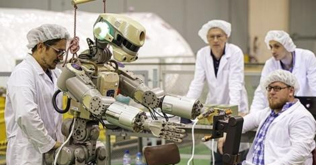 Robot Nga thay phi hành gia ”lái” tàu vũ trụ lên trạm ISS