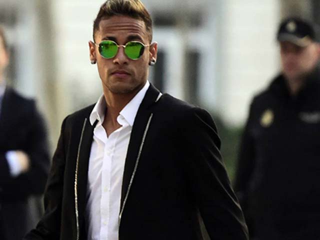Barca mua hụt Neymar: Tình nghĩa lại cạn, sắp mất trắng 75 triệu euro
