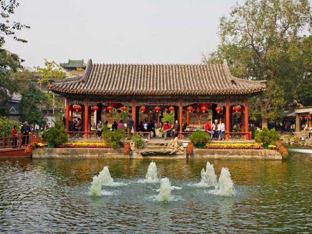 Phủ Hòa Thân, báu vật lộng lẫy tại Bắc Kinh