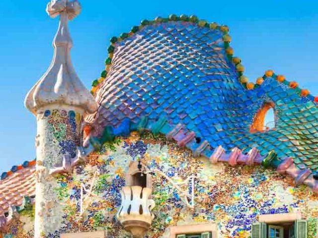 Kiệt tác kiến trúc này đã thu hút hàng triệu du khách đến Barcelona