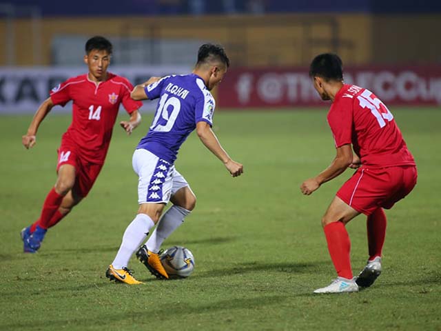 Trực tiếp bóng đá AFC Cup Hà Nội - CLB 25/4: Quang Hải sút xa suýt vào (H1)