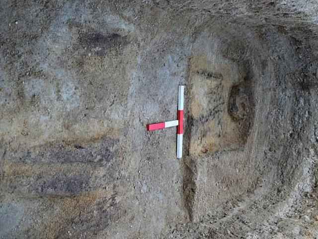 Scotland: Tìm thấy “ngôi mộ của hồn ma” 1.400 năm tuổi, xương cốt tan biến bí ẩn