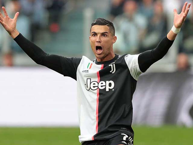 Ronaldo 13 tháng không sút phạt thành bàn: Đá phạt tệ từ Liga sang Serie A