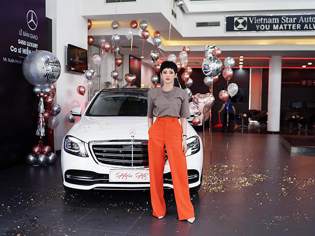 Nữ ca sĩ Hiền Hồ tậu Mercedes-Benz S450L Luxury gần 5 tỷ đồng