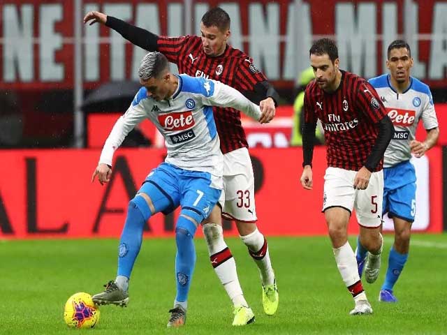 Video highlight trận Napoli - AC Milan: Đại tiệc 4 bàn, penalty định đoạt