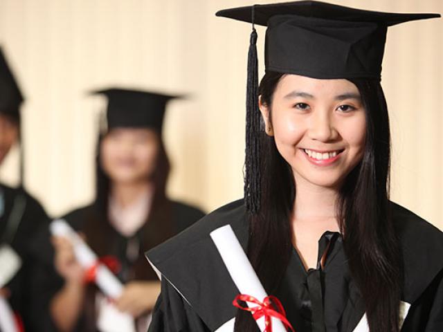 Dịch COVID-19: Bộ GD-ĐT yêu cầu các trường xem xét, tiếp nhận du học sinh Việt Nam