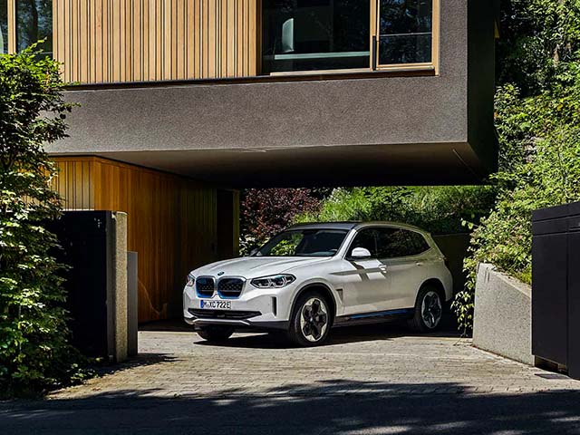 Xe điện BMW iX3 sẵn sàng ra mắt và đến tay khách hàng