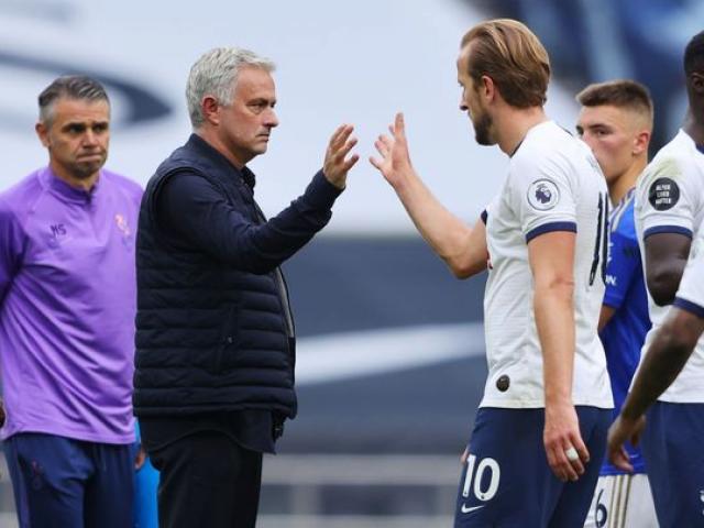 Harry Kane tỏa sáng ”giúp” MU, Chelsea: Mourinho khen ”không ai sánh nổi”