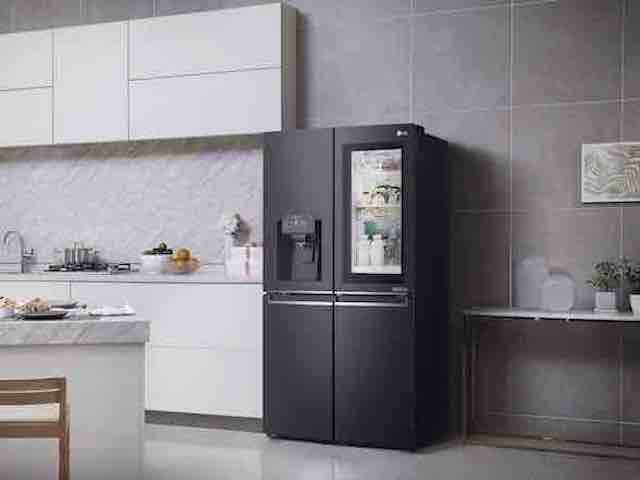 LG cán mốc 1 triệu chiếc tủ lạnh có cửa kính ”biến hình”
