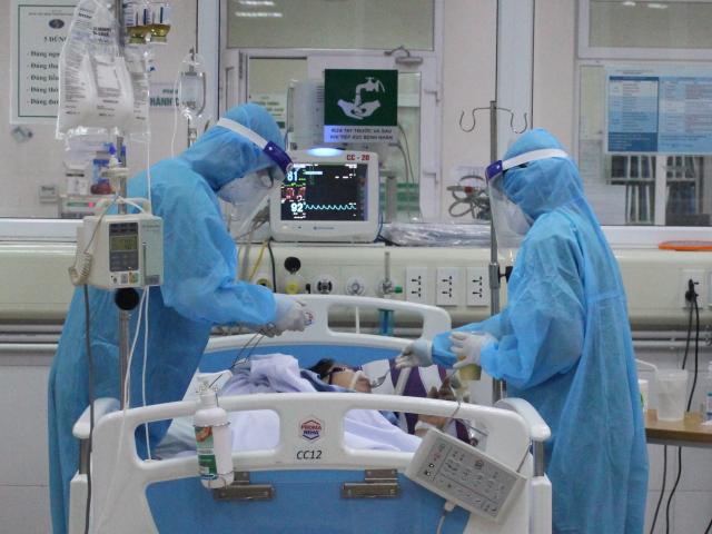 COVID-19: Ca thứ 11 tại Việt Nam tử vong, bệnh nhân 55 tuổi