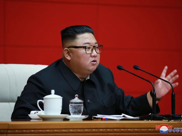 Thủ tướng Triều Tiên bất ngờ bị ông Kim Jong Un thay thế
