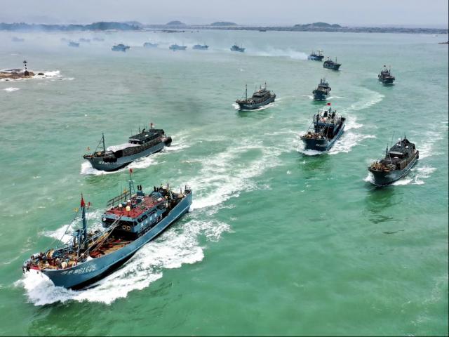 TQ cấm tàu cá đổ xô đến đảo tranh chấp, tránh chọc giận Nhật Bản?