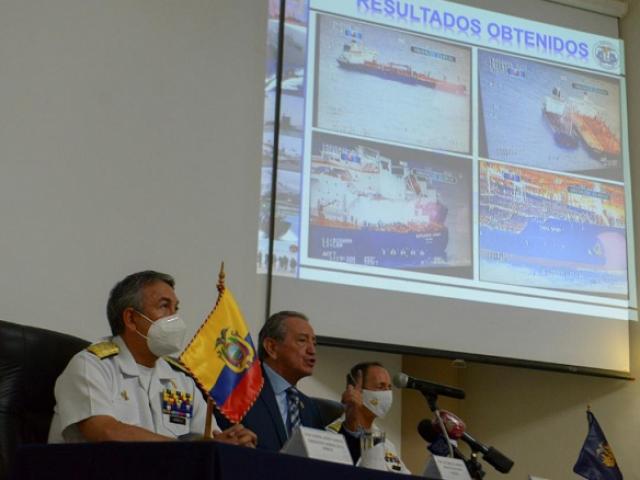Ecuador phát hiện hành động lạ của đội tàu cá TQ đông đảo gần quần đảo di sản