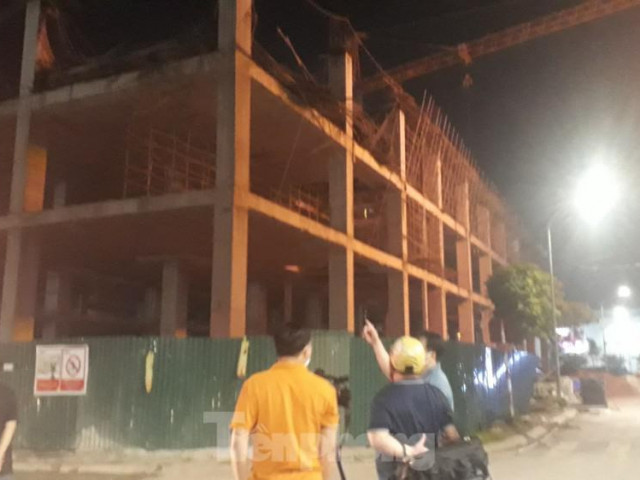 Sập trần công trình xây dựng đại lý ô tô ở thành phố Bắc Giang