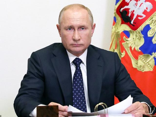 Ông Putin tuyên bố chuẩn bị xong lực lượng Nga, sẵn sàng can thiệp vào Belarus