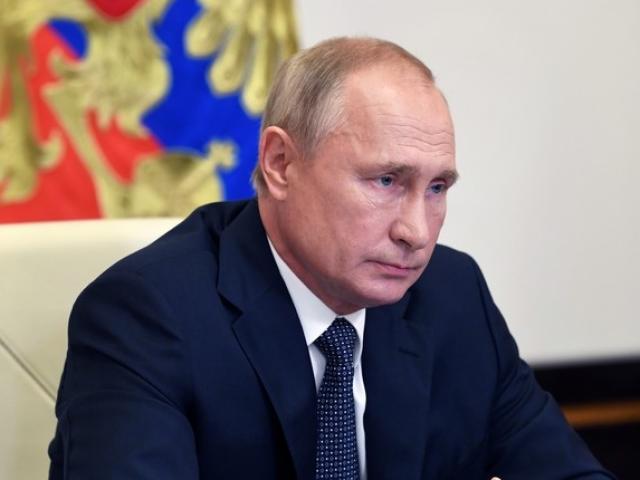 Ông Putin nói về việc con gái tiêm Sputnik V, hé lộ thời điểm có vaccine Covid-19 thứ 2