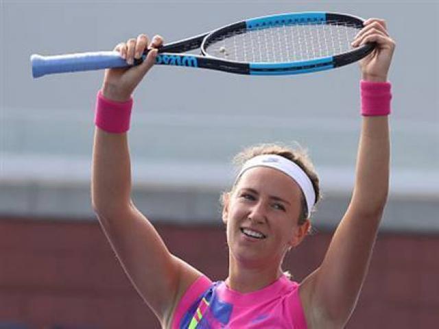 Chung kết WTA Cincinnati: Osaka bỏ cuộc, mỹ nhân Azarenka dễ dàng vô địch