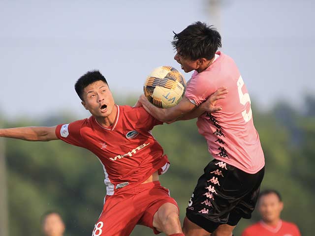 Hà Nội FC đấu Viettel: Văn Hậu tái xuất, bất ngờ cú đúp Thành Chung