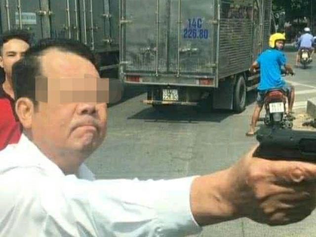 Triệu tập người đàn ông cầm vật giống súng đe doạ tài xế xe tải ở Bắc Ninh