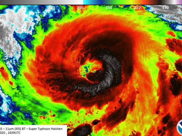 Sức mạnh siêu bão Haishen đổ bộ Nhật Bản: Vật vô hại hóa vũ khí nguy hiểm
