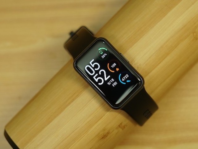 Đánh giá Huawei Watch Fit: Trợ lý sức khỏe thông minh, pin khỏe