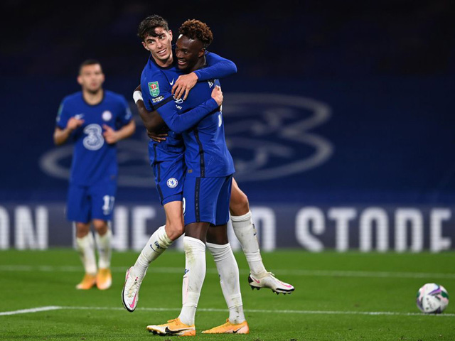 Kai Havertz bùng nổ hat-trick, Chelsea ”đánh tennis”: HLV Lampard nở mày nở mặt