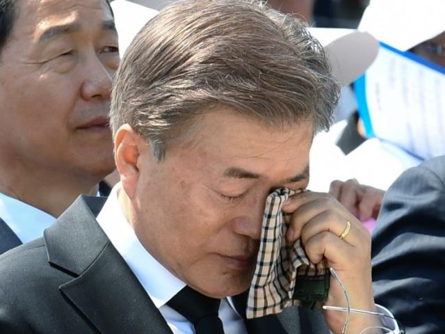 Vụ Triều Tiên bắn chết quan chức HQ: Thư ông Kim Jong Un khiến ông Moon ”cảm động mạnh”