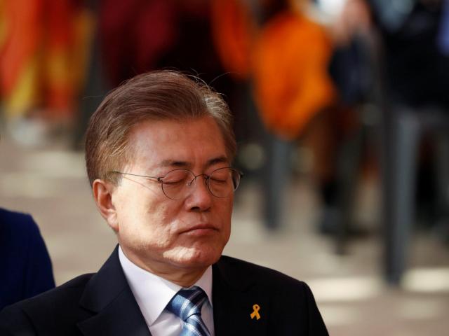 Tổng thống Hàn Quốc bất ngờ xin lỗi vụ ”quan chức HQ bị bắn chết” ở lãnh hải Triều Tiên