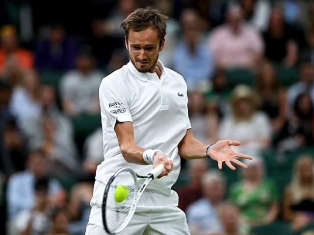 Video tennis Medvedev - Hurkacz: Sự cố bất ngờ, địa chấn sau 5 set (Vòng 4 Wimbledon)