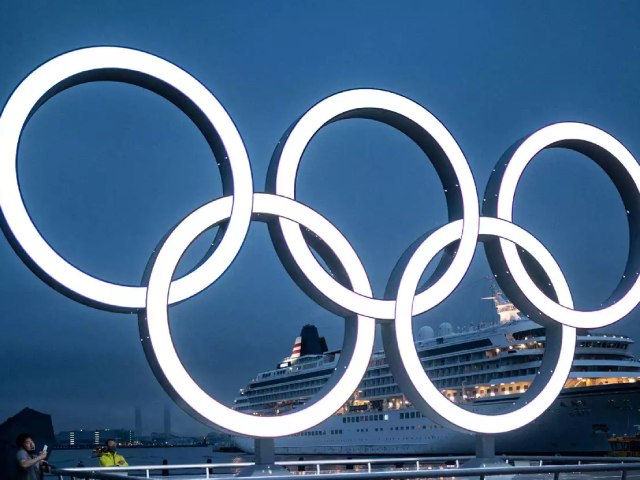 Chấn động nhân viên Olympic ”làm bậy” 1 cô gái, liên tiếp có ca Covid-19 mới