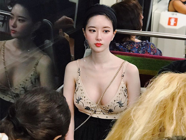 Các thiếu nữ xứ Hàn khéo hút ánh nhìn nơi công cộng nhờ nguyên tắc chỉ mặc hở 1 điểm
