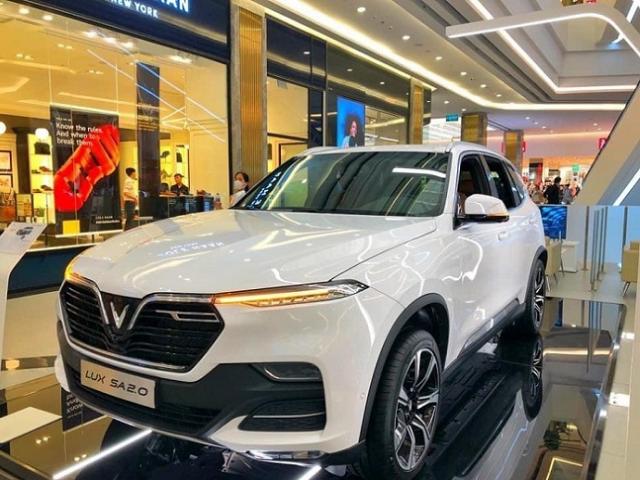 Nóng tuần qua: Ôtô giá thấp chưa từng có, showroom vẫn vắng bóng khách