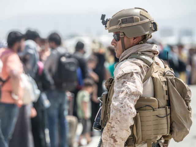 Lính Mỹ rút khỏi Afghanistan: Điều gì xảy ra với người chưa kịp sơ tán?