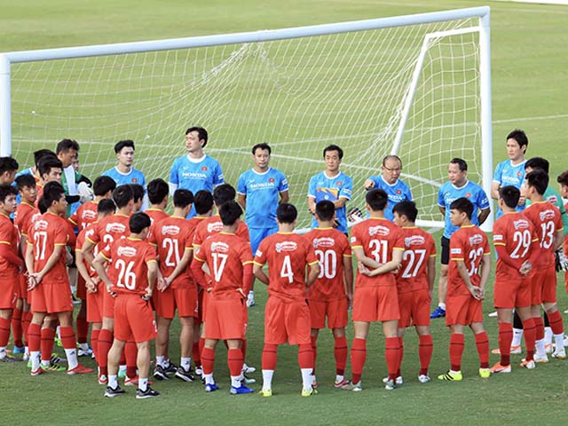 ĐT Việt Nam đại thắng “đàn em” U22 Việt Nam 6 bàn không gỡ