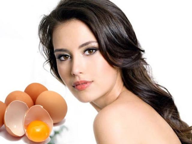 Mẹo dùng trứng gà làm tóc đẹp, bóng, óng ả như ngoài tiệm
