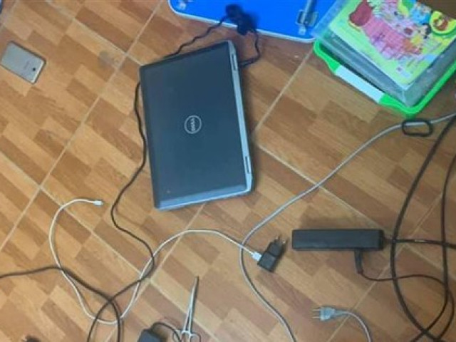 Học sinh 10 tuổi ở Hà Nội bị điện giật tử vong khi học trực tuyến ở nhà