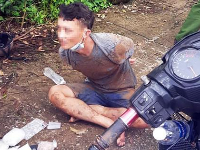 Hàng chục cảnh sát vây bắt đối tượng ”cõng” ma túy né chốt kiểm dịch