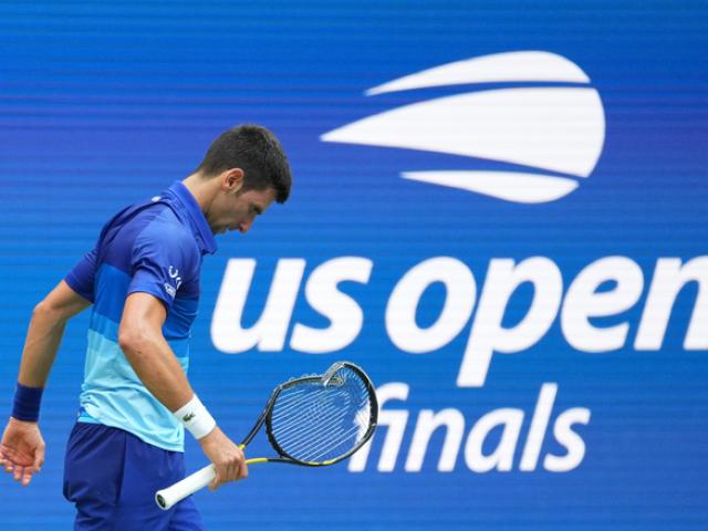 Federer - Nadal không đánh vẫn ”làm khó” Djokovic: Áp lực 21 Grand Slam