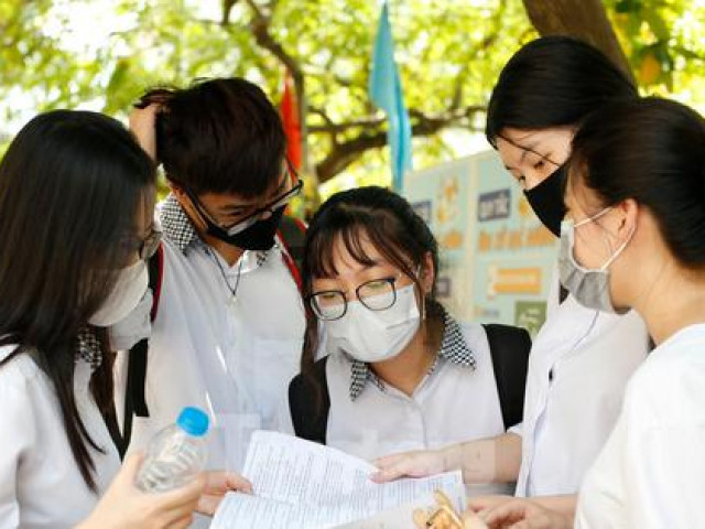 Điểm chuẩn tuyển sinh 2021: Vì sao các kỷ lục liên tục được xác lập?