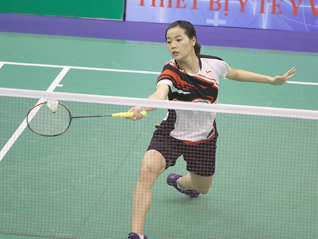 “Hoa khôi cầu lông” Thùy Linh thắng đối thủ nhiều duyên nợ ở giải quốc tế