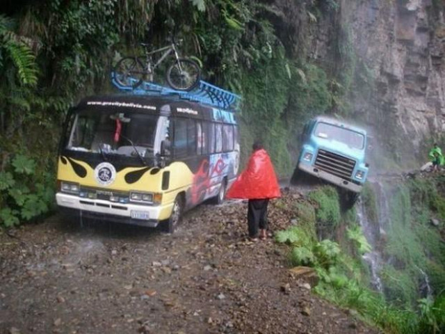 Con đường chết chóc ở đất nước có thủ đô cao nhất thế giới